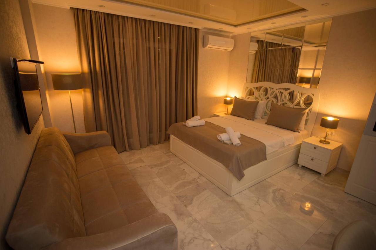 Lux Apartment Batum Dış mekan fotoğraf