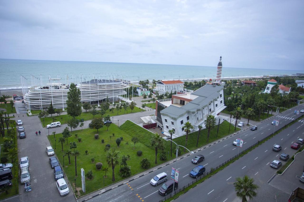 Lux Apartment Batum Dış mekan fotoğraf