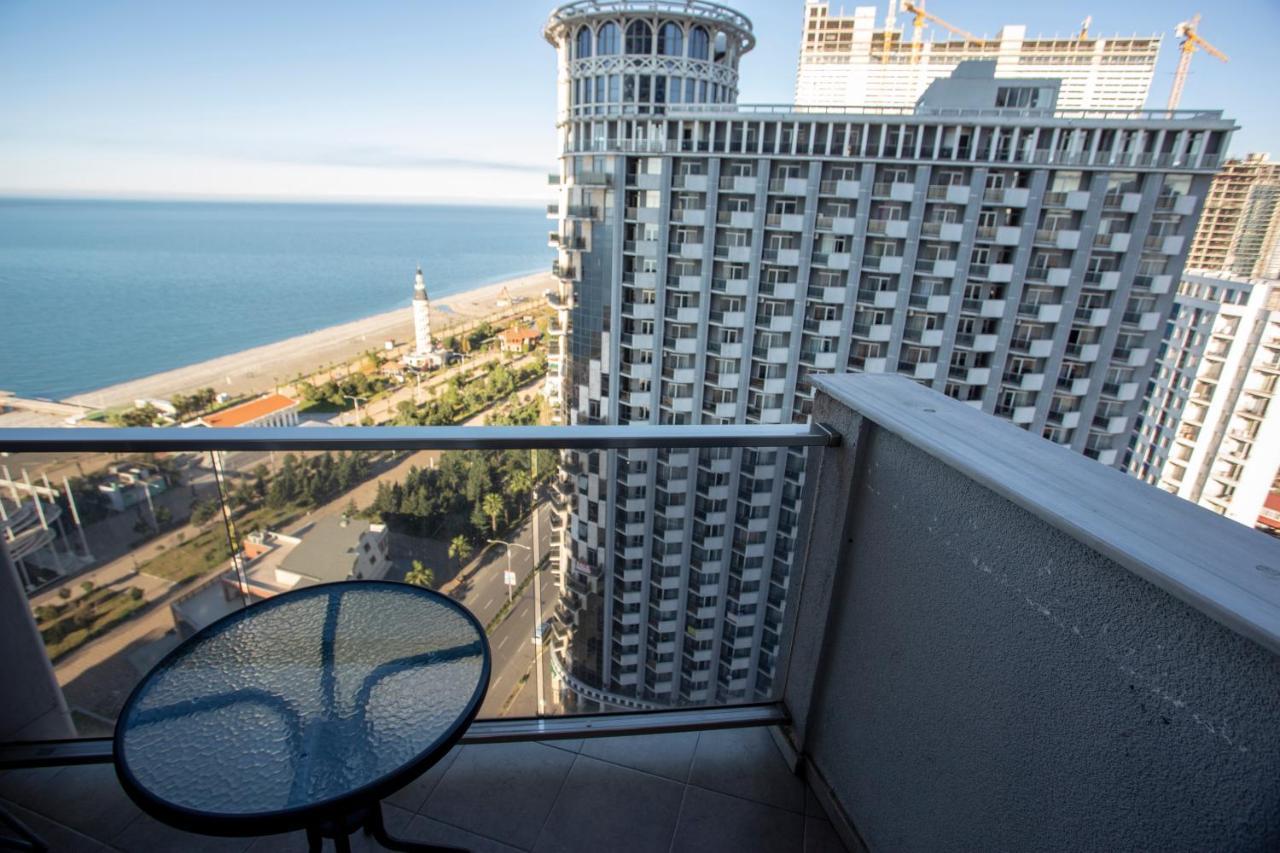 Lux Apartment Batum Dış mekan fotoğraf