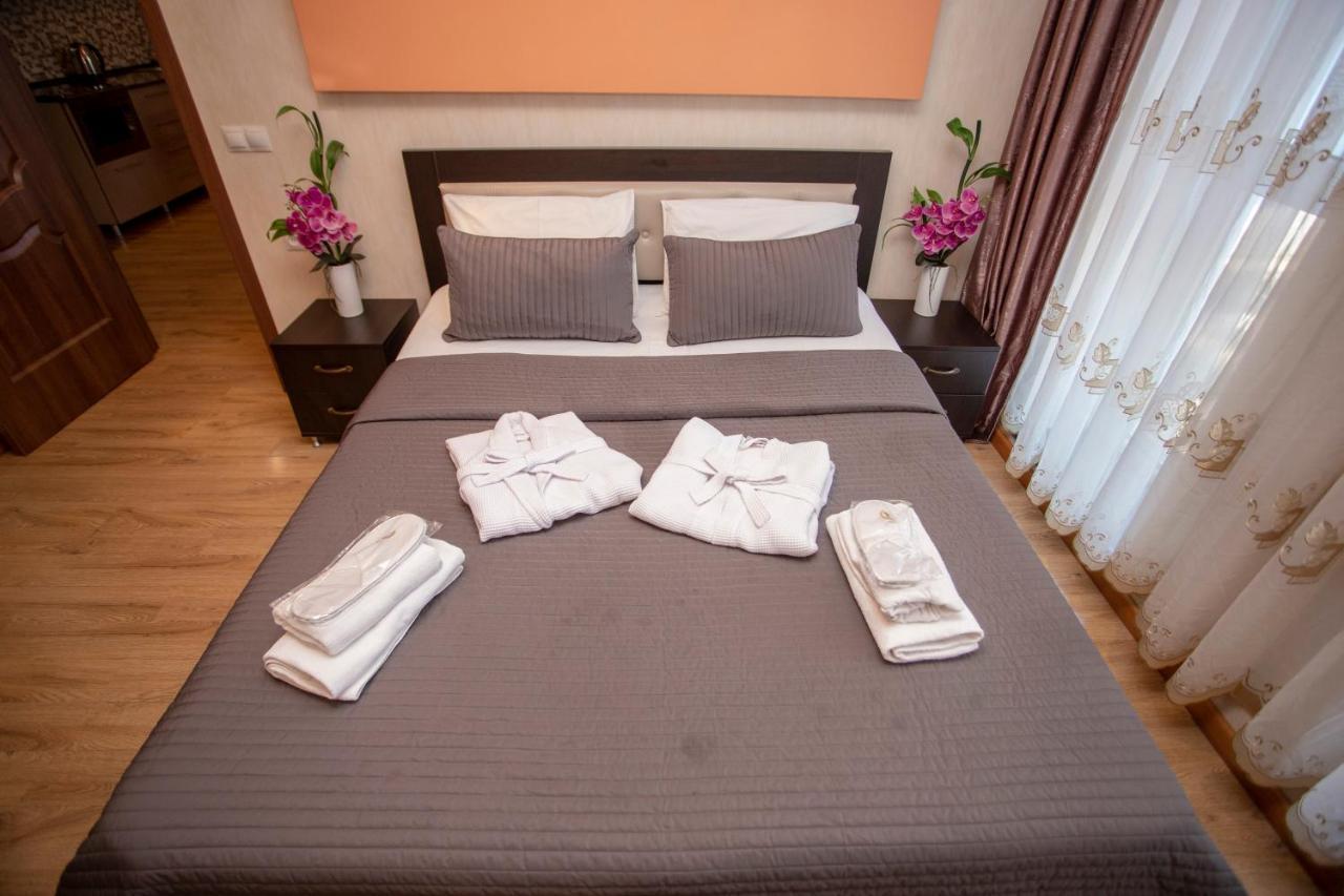 Lux Apartment Batum Dış mekan fotoğraf