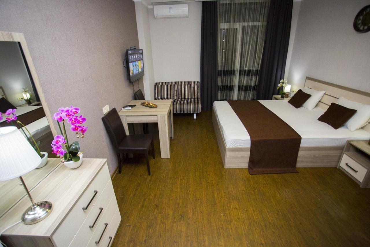 Lux Apartment Batum Dış mekan fotoğraf