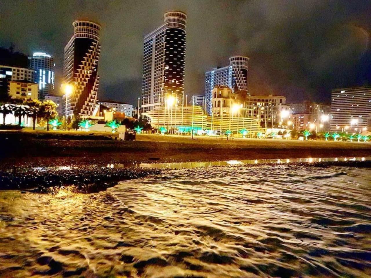 Lux Apartment Batum Dış mekan fotoğraf