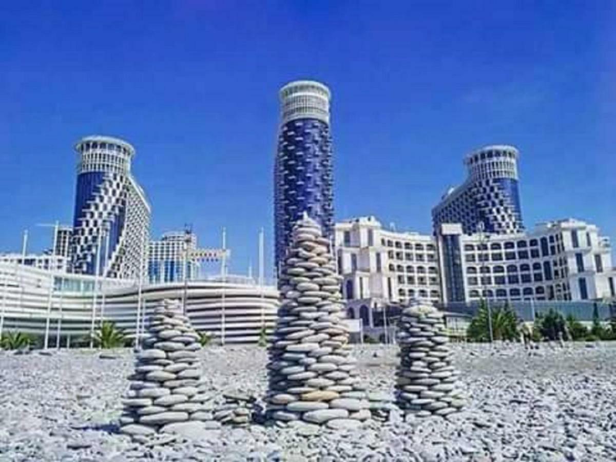 Lux Apartment Batum Dış mekan fotoğraf